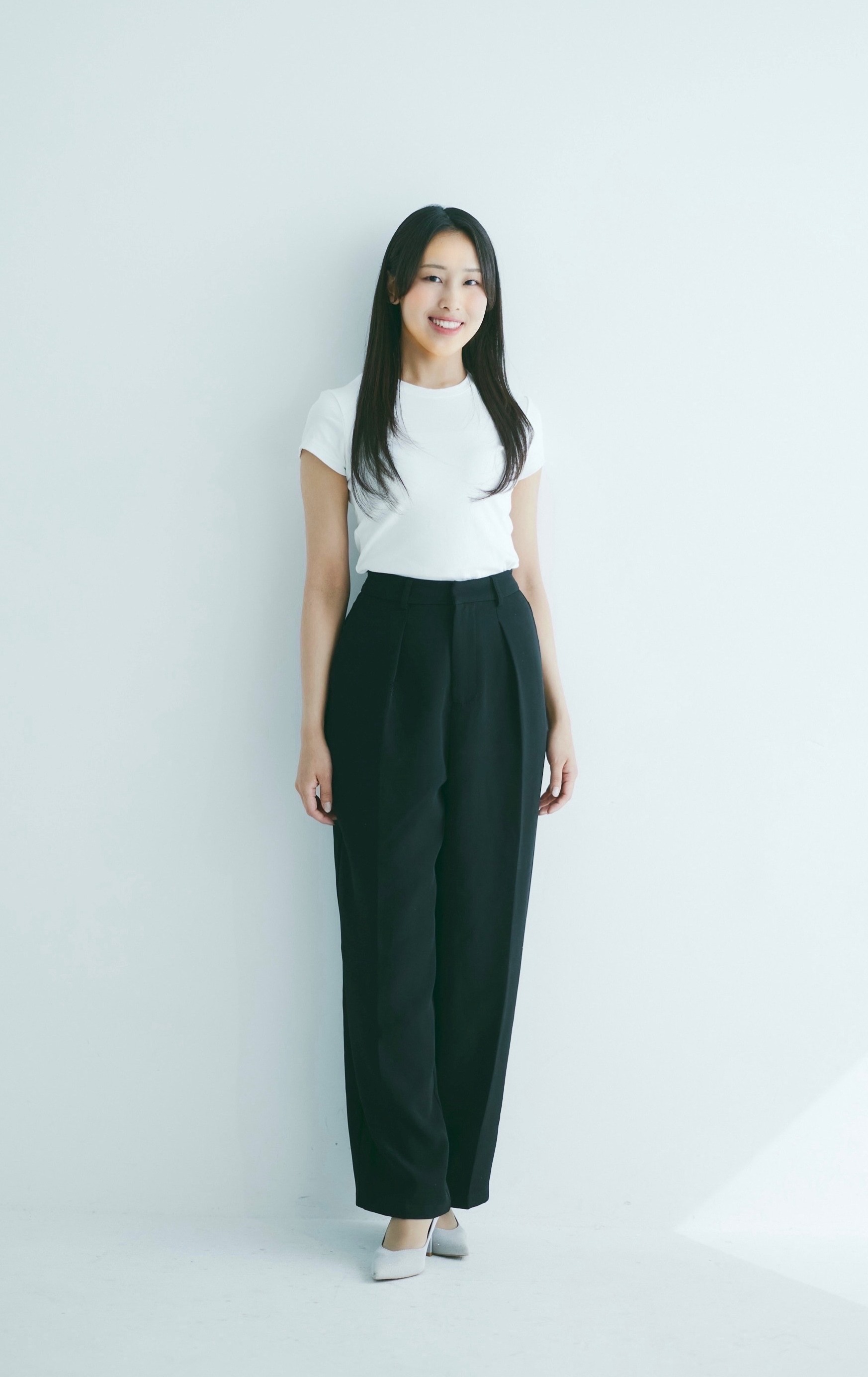 鶴田 彩の公式プロフィール画像